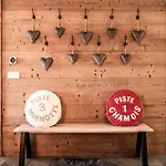 Apartament Montami, - By Emerald *