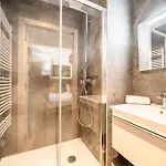 Apartament Montami, - By Emerald Châtel